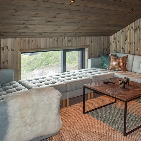 Feriehus 4 Bedroom Stunning In